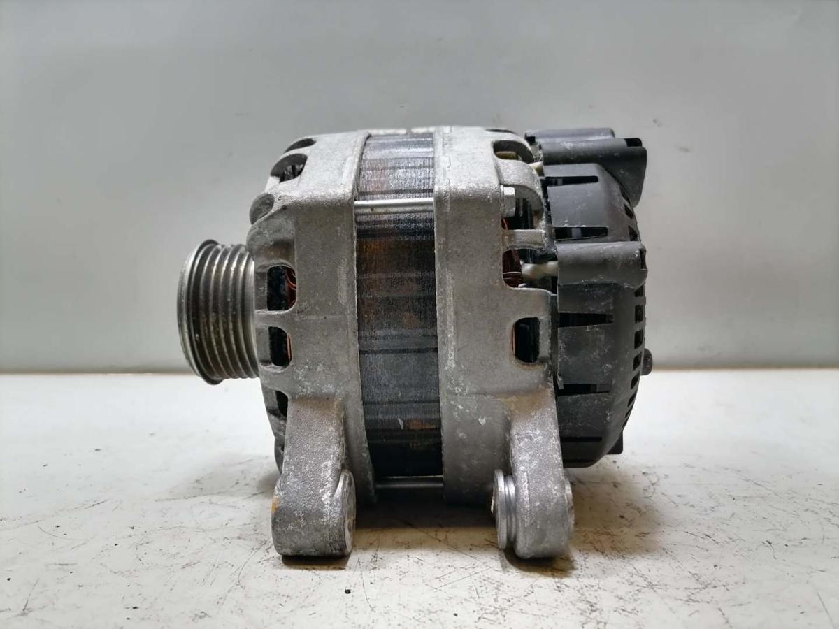 Peugeot 208 original Lichtmaschine Generator 9809391880 1,2 61KW BJ18